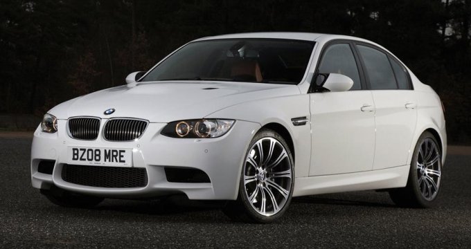 بمو M3
