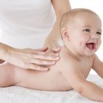 تدليك للأطفال حتى 1 سنة تدليك للأطفال حتى 1 سنة