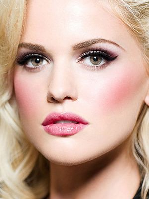 الماكياج في حفلة موسيقية 2011 الماكياج في حفلة موسيقية 2011