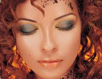 ماكياج المدارية الساخنة