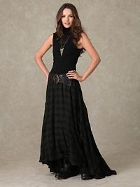 مع ما لارتداء تنورة طويلة مع ما لارتداء تنورة طويلة