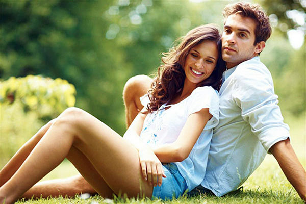 كيفية اختيار امرأة رجل من علامات مختلفة من البروج