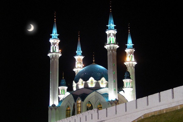 عند الاحتفال رمضان في عام 2016