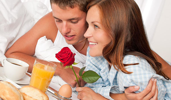 المؤامرات القديمة لمحبة رجل من ساحرة بيضاء وراثية
