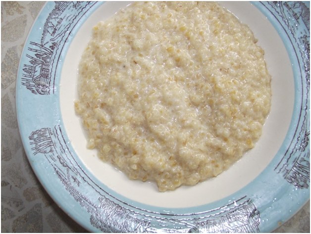 عصيدة على لوحة