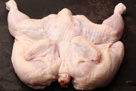 وصفة الكلاسيكية لدجاج التبغ لذيذ