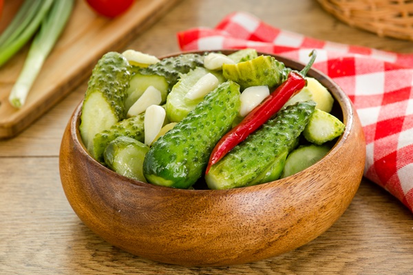 كرسبي فاتح المملح الخيار في قدر