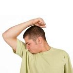 كيفية التخلص من رائحة العرق