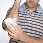 كيفية علاج الكدمات كيفية علاج الكدمات